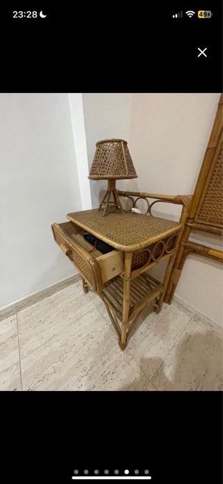 Cabecero y 2 mesitas mimbre
