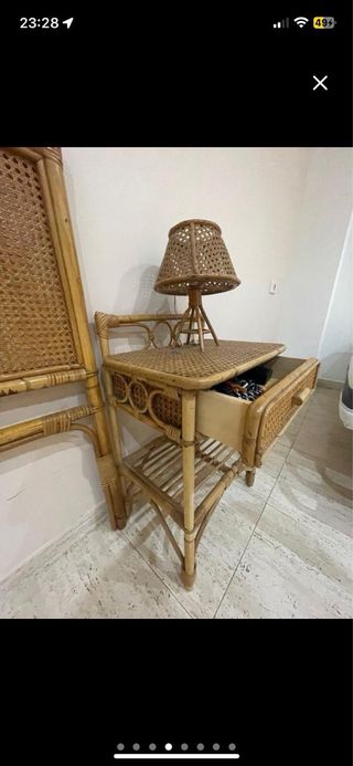 Cabecero y 2 mesitas mimbre