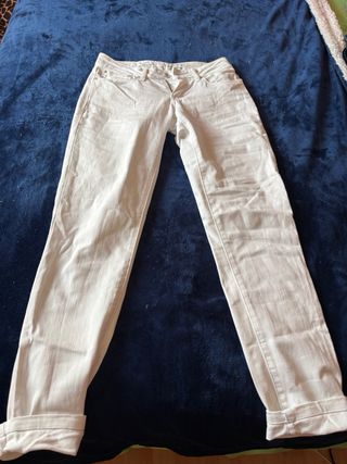 Jeans Levi's blancos