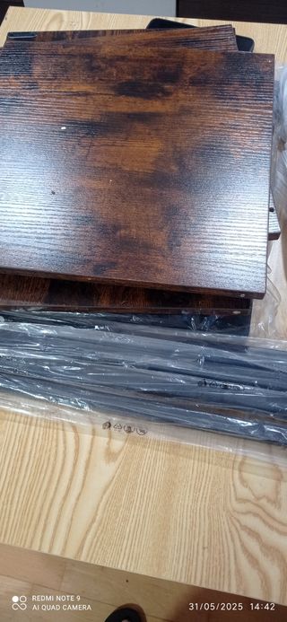 Mesa auxiliar estilo industrial nuevo