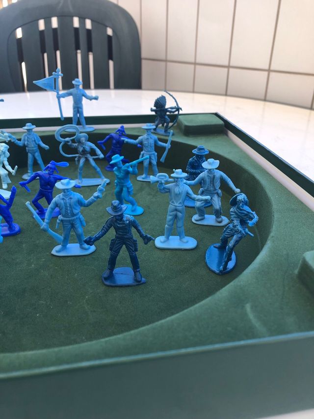 Soldatini indiani  cowboys anni 80