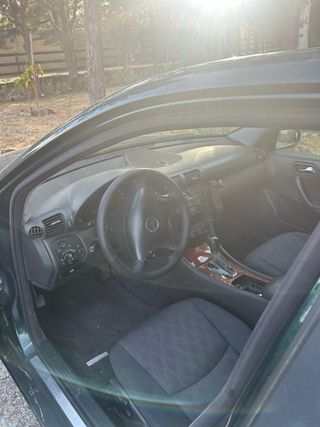 Mercedes-Benz Clase C 2003