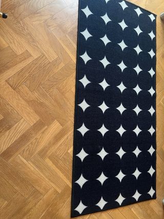 Alfombra moderna blanco y negro