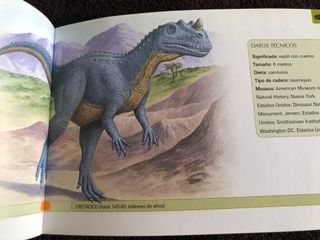 Dinosaurios (PEQUEÑAS GUIAS) (Spanish Edition)