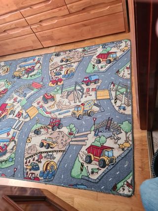 Alfombra infantil habitación.