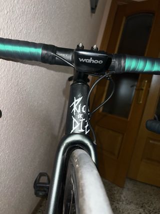 Bicicleta Specialized Aethos pro sram red axs etap