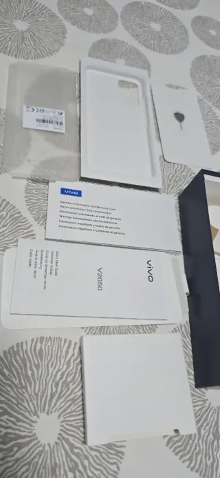 Scatola del cellulare VIVO V21. Negoziabile