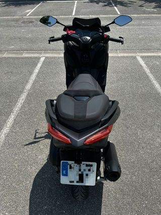 MOTO SCOOTER YAMAHA XMAX 125cc