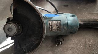 Amoladora Makita GA9020R 230mm