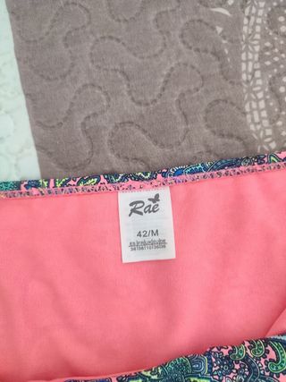 Bikini con etiquetas