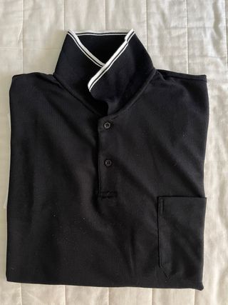 Polo maniche corte nero con costine bianche e tasc