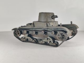 Maqueta de tanque Vickers Mark E de UM escala 1/72
