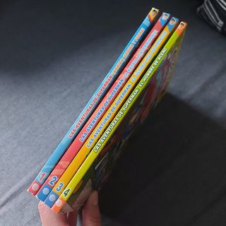 Número del 1 al 4. Superman Aventuras.