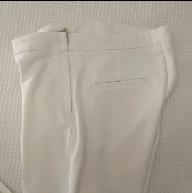 Pantalones blancos pitillo