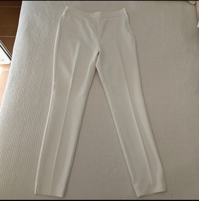 Pantalones blancos pitillo