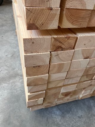 Listones madera pulidos