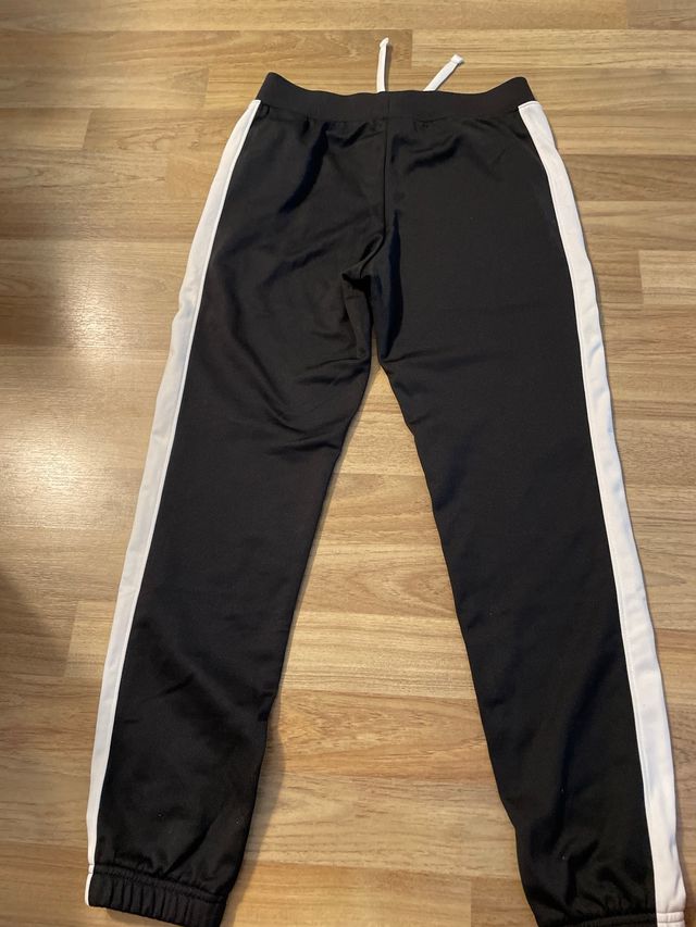 Pantalones Under Armour niño