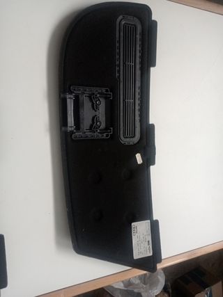 PANELES DE MALETERO AUDI A 3 AÑO 10/01/2000.