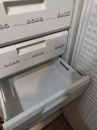 Congelador vertical Lynx 7 cajones.