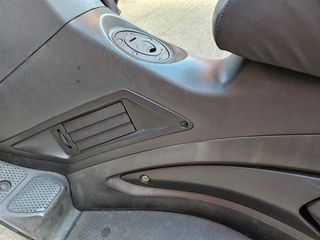 Malaguti Madison 300 - Roja