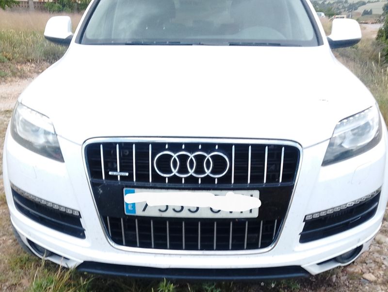 Audi Q7 2010 - foto 1