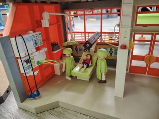 Hospital Playmobil: ¡A salvar vidas!