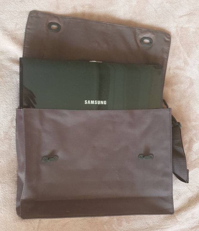 Maletín portátil marrón