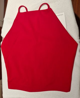 Top rojo Stradivarius de tirantes NUEVO