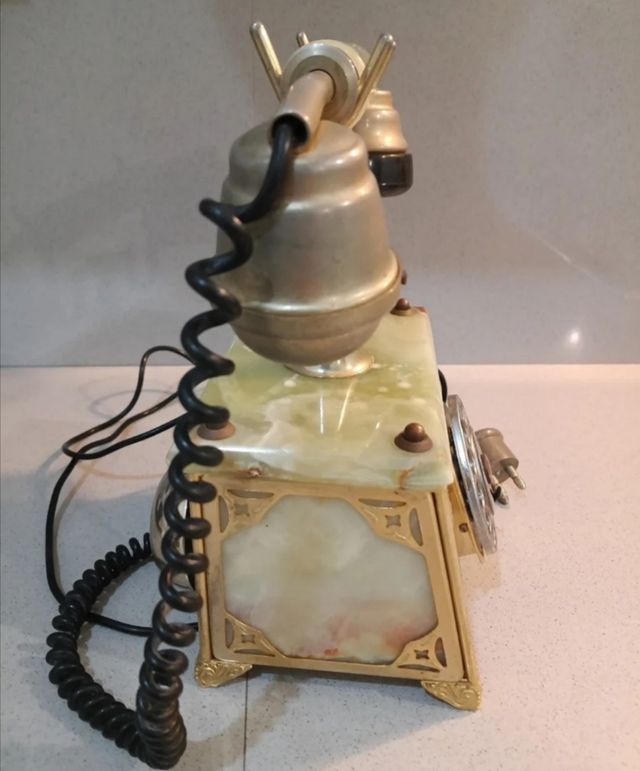 Vecchio telefono di malmor molto carino