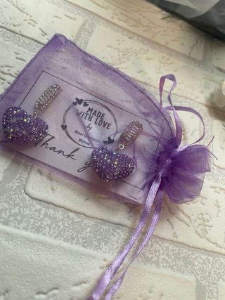 Pendientes piedrecitas moradas  circonitas