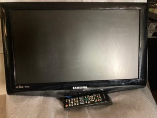 TV Samsung 22" - Negro
