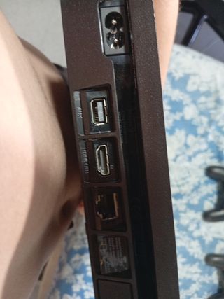 PS4 (Playstation 4) + 2 mandos + fc 24 (fifa 24)