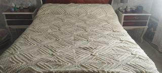 Colcha echa a mano