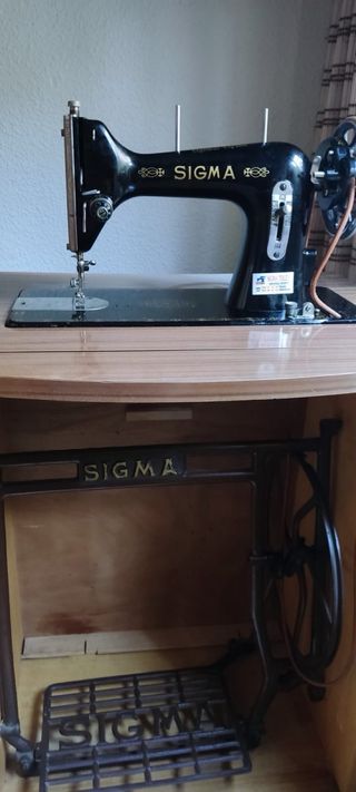 Máquina coser Sigma con mueble