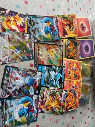 Cajas Pokémon: Charizard & más