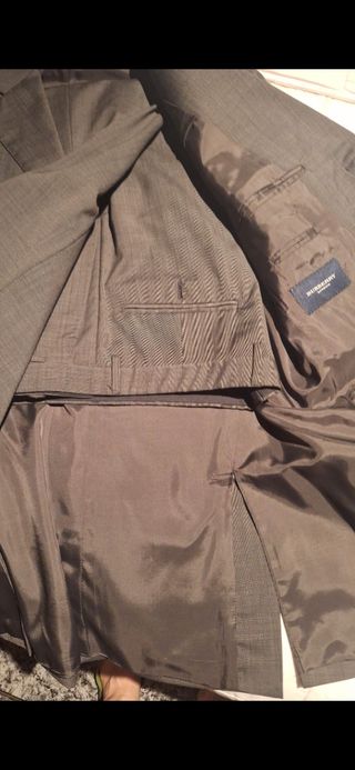 Traje Burberry marrón-gris