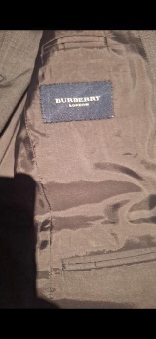 Traje Burberry marrón-gris