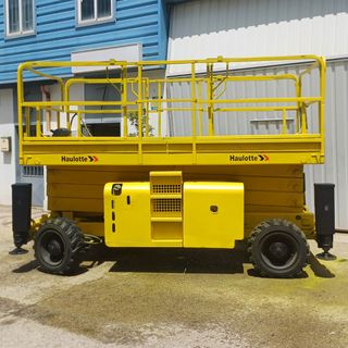 Plataforma de tijera  Haulotte 4x4 diésel