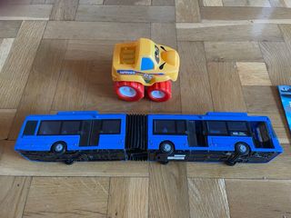 Lote juguetes coches y autobús