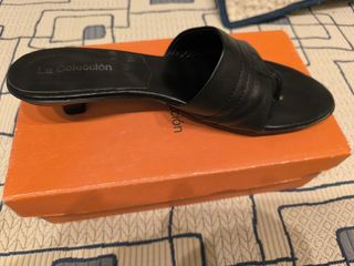 Sandalias La Colección tacón bajo negras