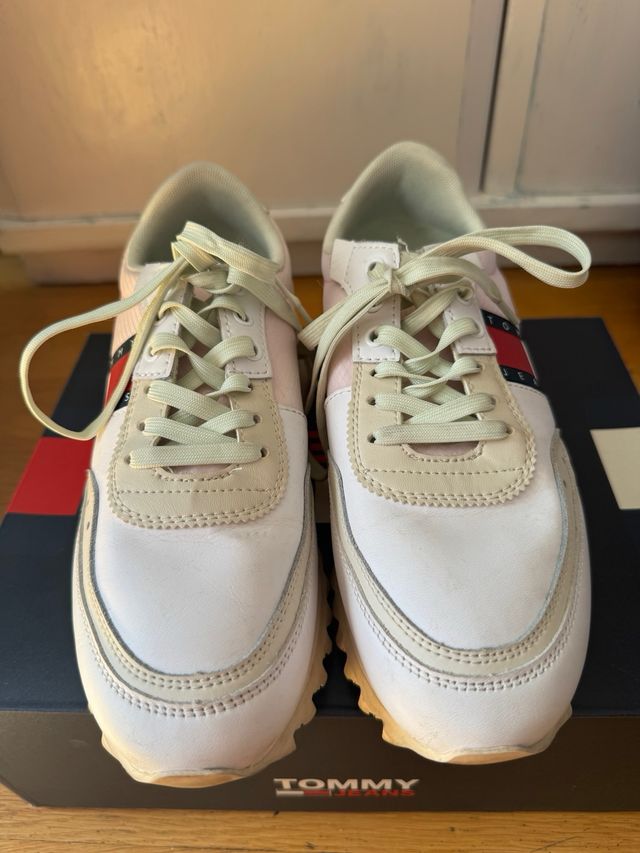 Zapatillas Tommy Hilfiger, n.39.
