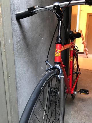 Bicicleta fixed roja