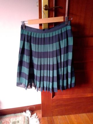 Falda plisada Tommy Hilfiger. Nueva sin uso