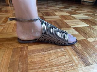 Sandalias planas plateadas