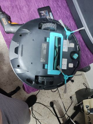 Robot aspiradora Conga 1690 averiado