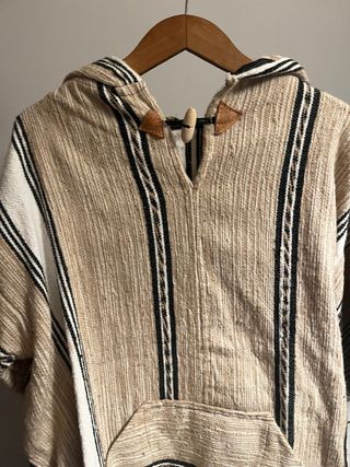 Poncho canguro lana beige-negro, talla única (M/L)