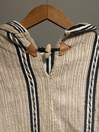 Poncho canguro lana beige-negro, talla única (M/L)
