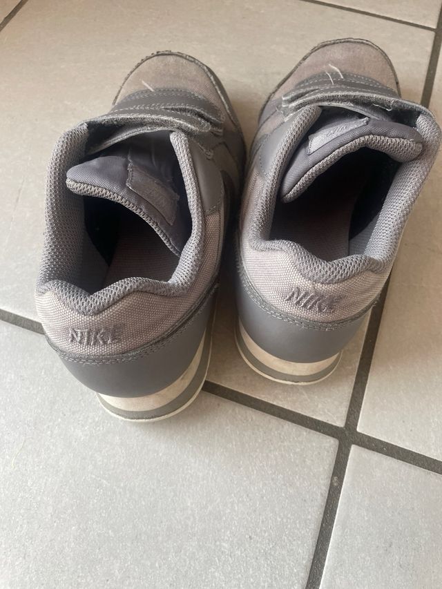 Nike Scarpe Bambino Velcro Grigie