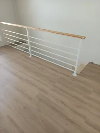INSTALACIÓN PREMIUM DE SUELO LAMINADO