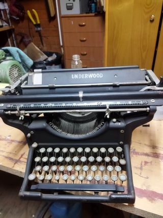 Máquina escribir Underwood antigua